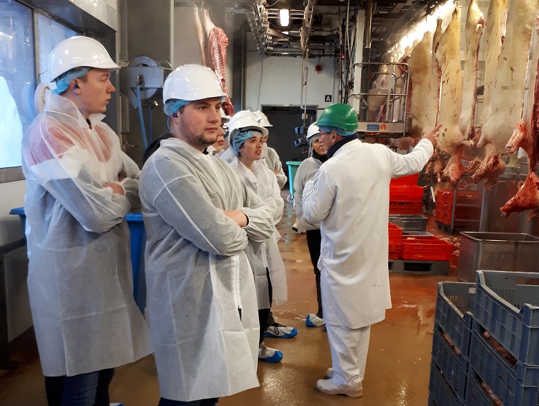 La SBA Briec accueille de jeunes lycéens Visite du lycée de Brehoulou à la SBA Briec